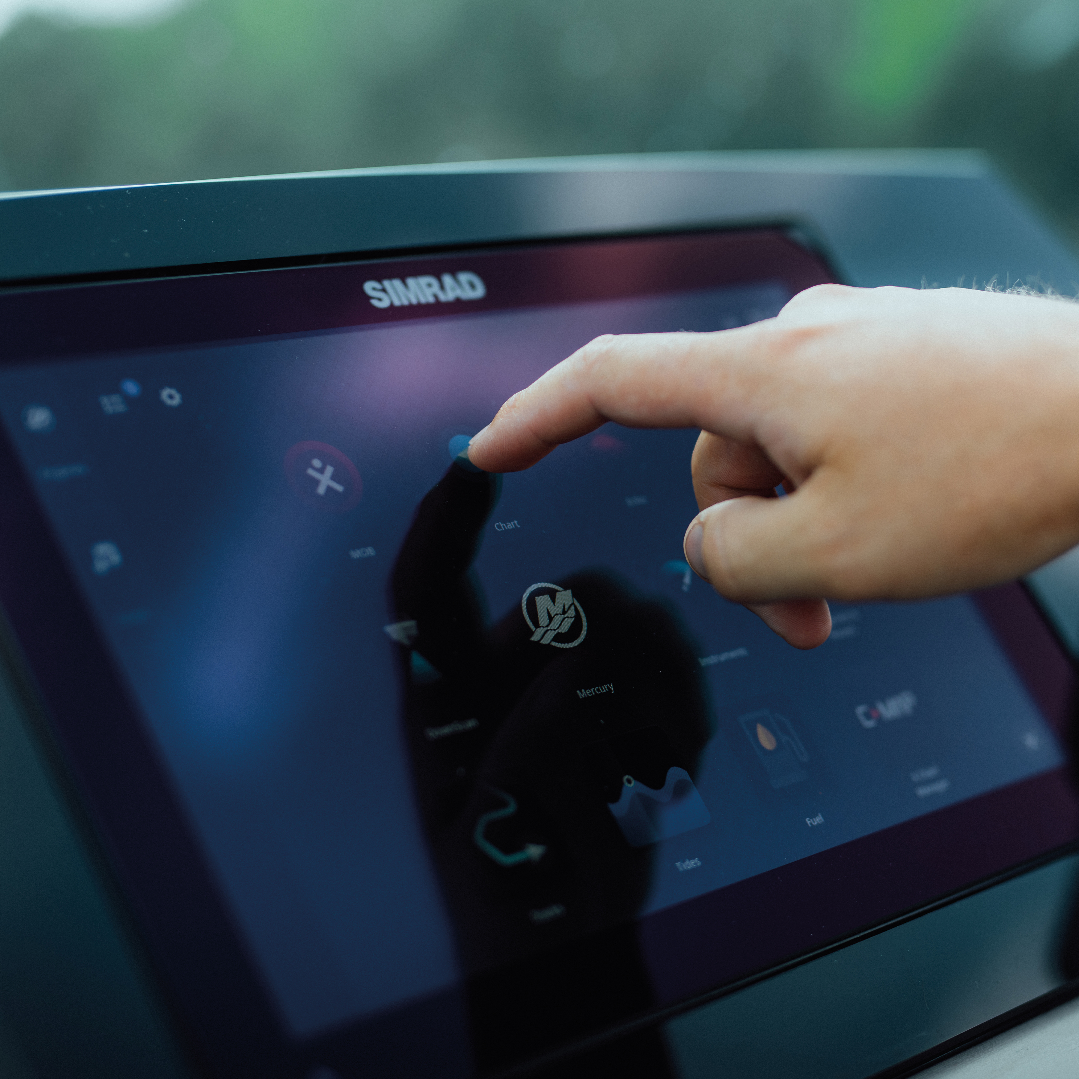 Simrad NSX 3012 karttaplotteri
