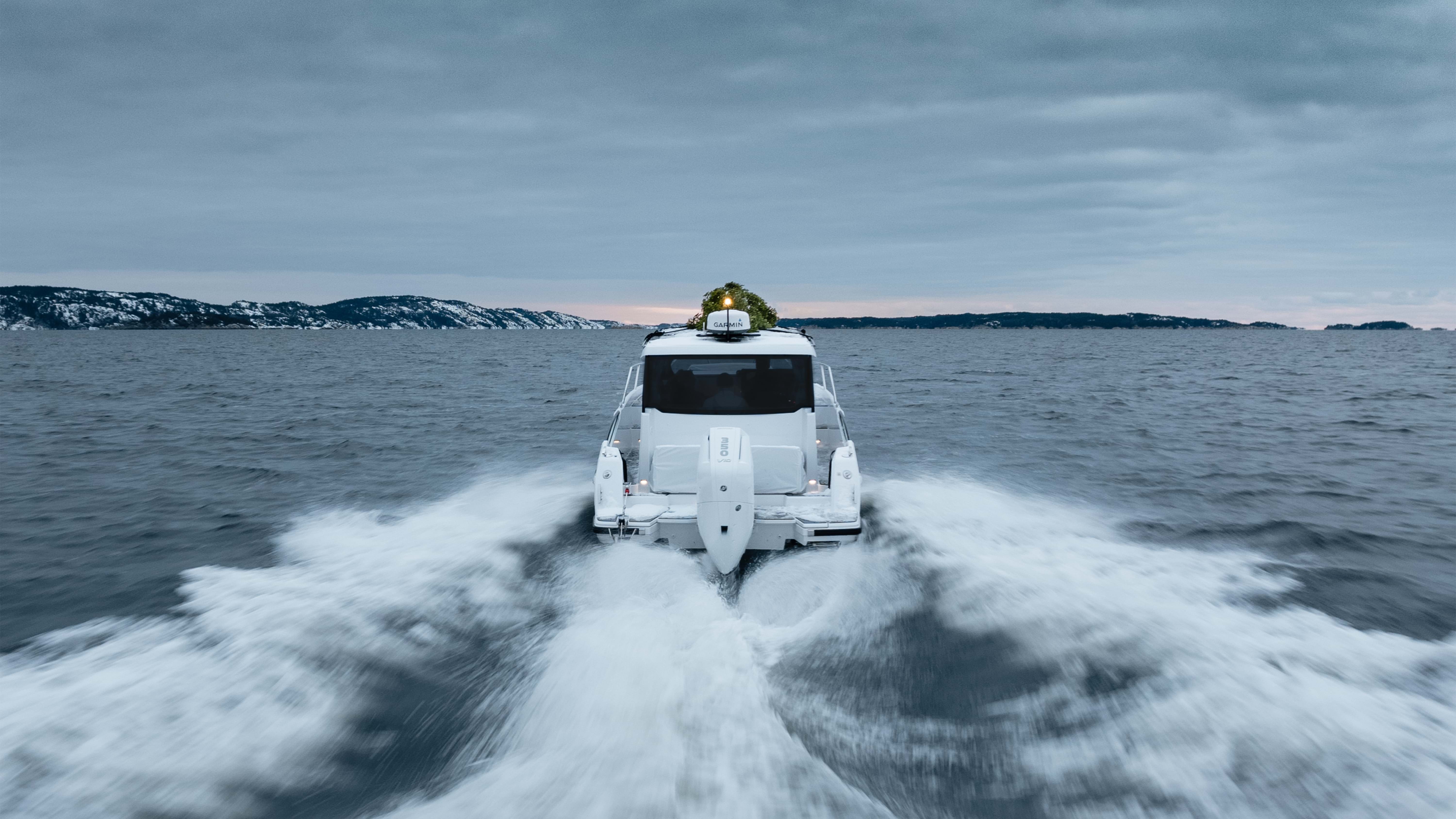 Toivotamme sinulle oikein hyvää joulua